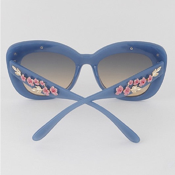 Katy Perry 3D Rose 50s Vibe Pin Up Cat Eye Blue Sunglasses - Picture 5 of 13